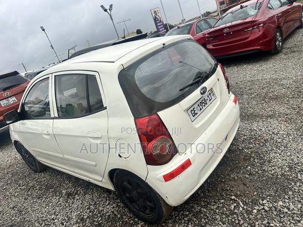 Kia Morning 2010 White
