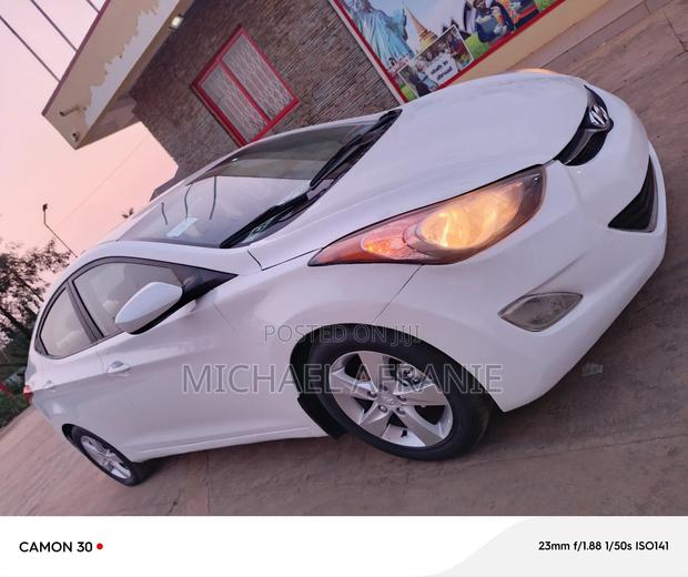 Hyundai Elantra GLS Sedan FWD (1.8L 4cyl 6A) 2013 White