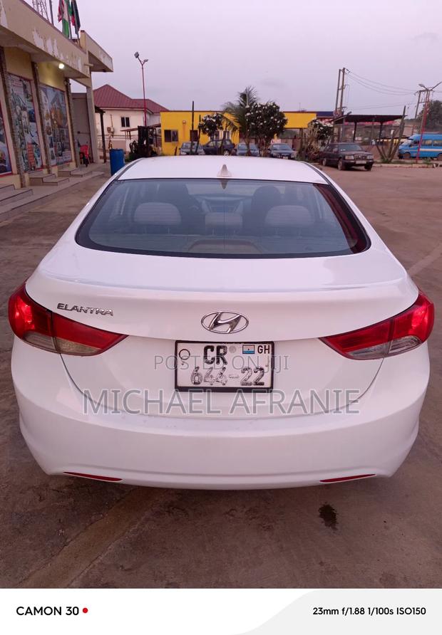 Hyundai Elantra GLS Sedan FWD (1.8L 4cyl 6A) 2013 White