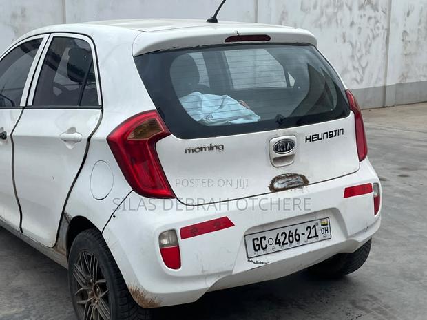 Kia Morning 2012 White