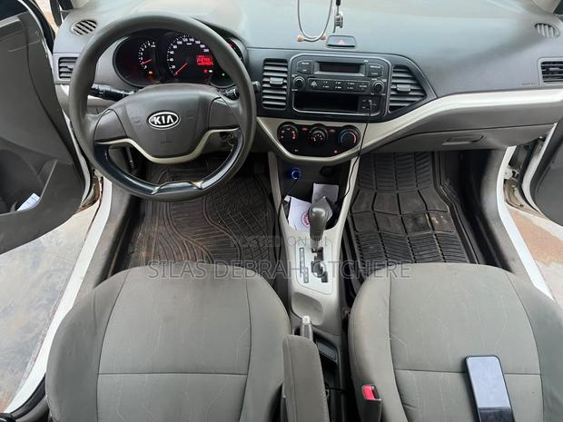Kia Morning 2012 White