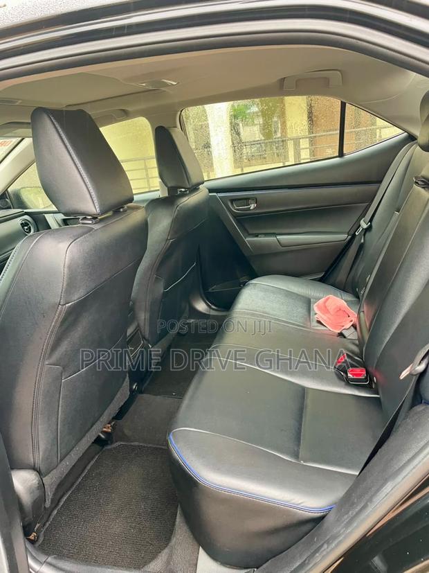 Toyota Corolla XSE (1.8L 4cyl 2A) 2018 Black