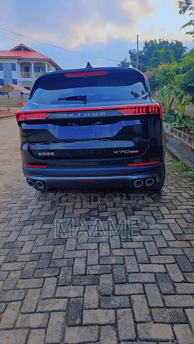 Jetour X70 Plus 2025 Black