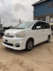 Toyota Voxy ZS Kirameki II 2WD 8-Seater 2012 White for sale