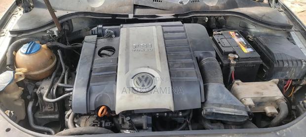 Volkswagen Passat 2006 Beige