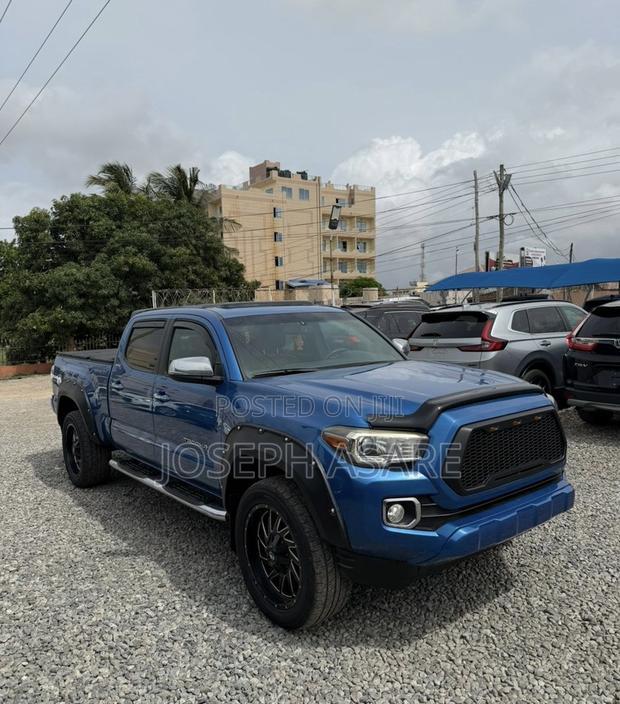 Toyota Tacoma 4dr Double Cab 2016 Blue