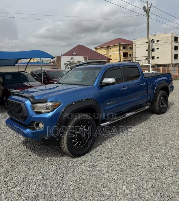 Toyota Tacoma 4dr Double Cab 2016 Blue