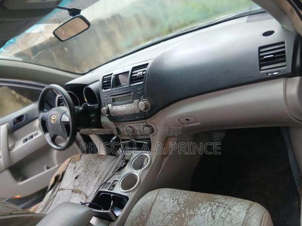 Toyota Highlander 2009 Gray