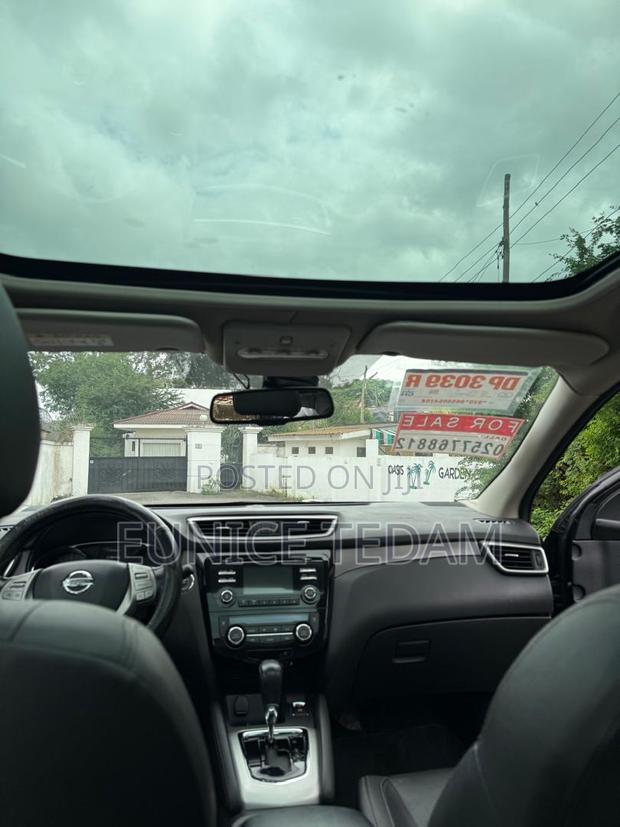 Nissan Qashqai 2015 Black