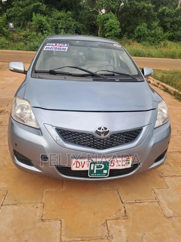 Toyota Belta 2010 Gray