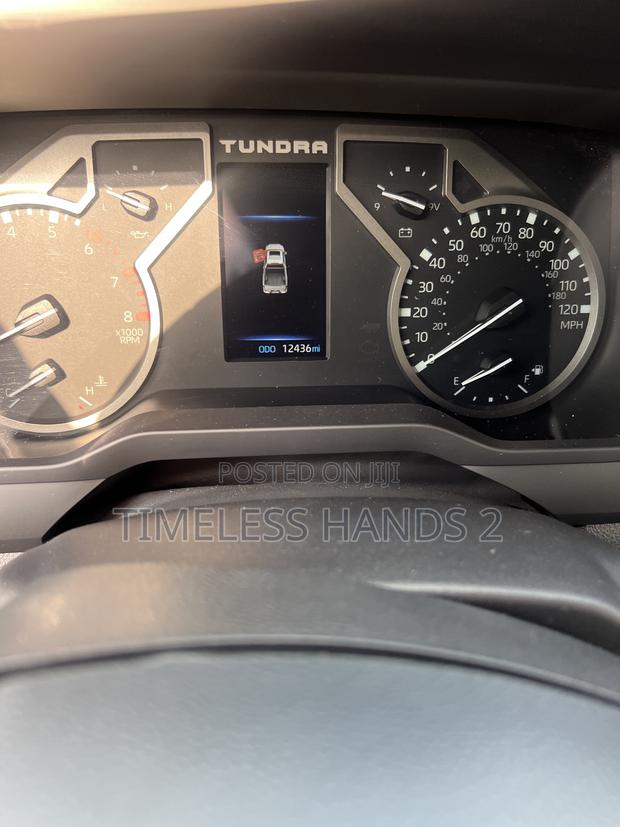 Toyota Tundra SR5 CrewMax 4WD SB w/6.5' Bed 2025 Gray