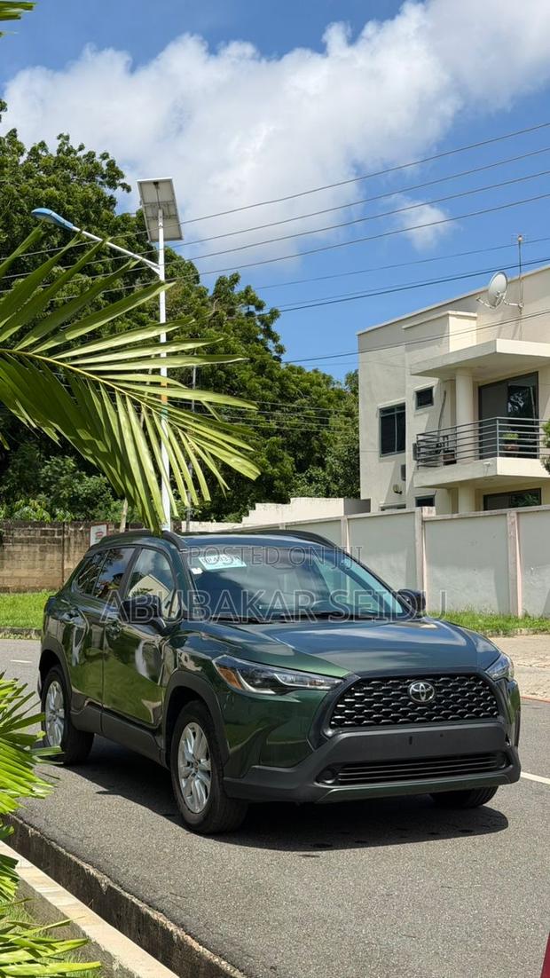 Toyota Corolla Cross LE 4WD 2024 Green