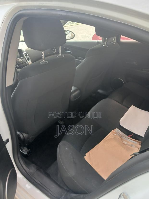 Chevrolet Cruze LS 4dr Sedan (1.5L 4cyl 6A) 2016 White