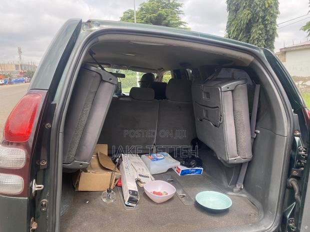 Toyota Land Cruiser Prado 2004 Green