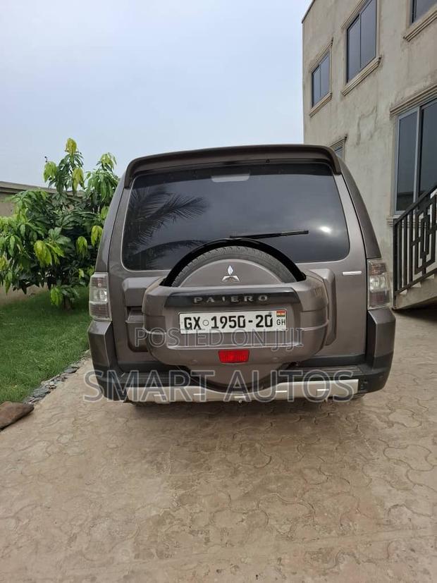 Mitsubishi Pajero V90 3.8 V6 GLS/GLX 2015 Brown