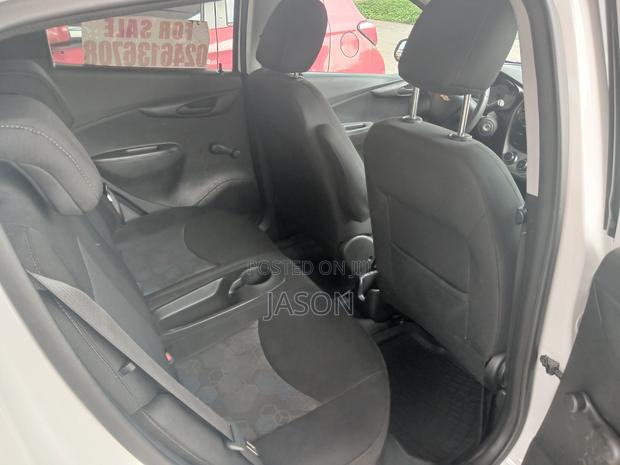 Chevrolet Spark 2017 White
