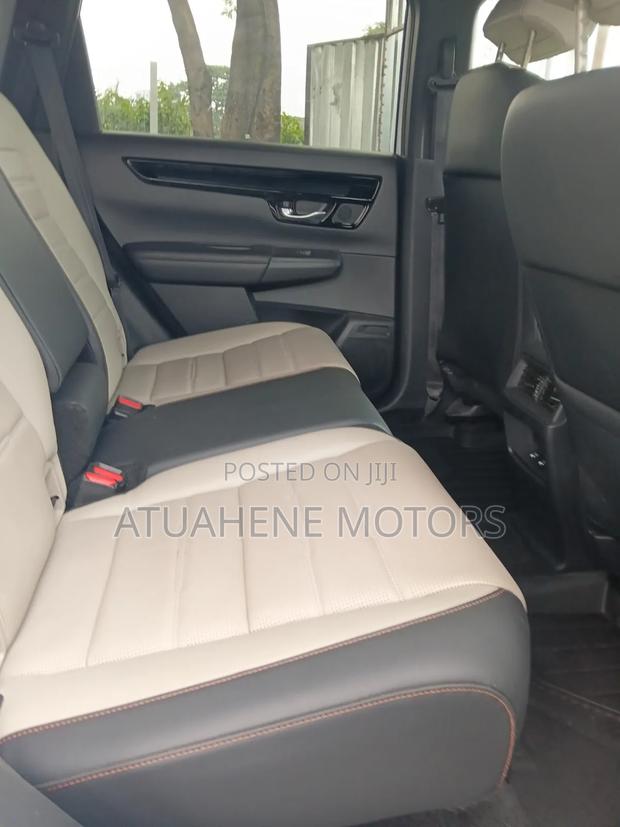 Honda CR-V 2023 White