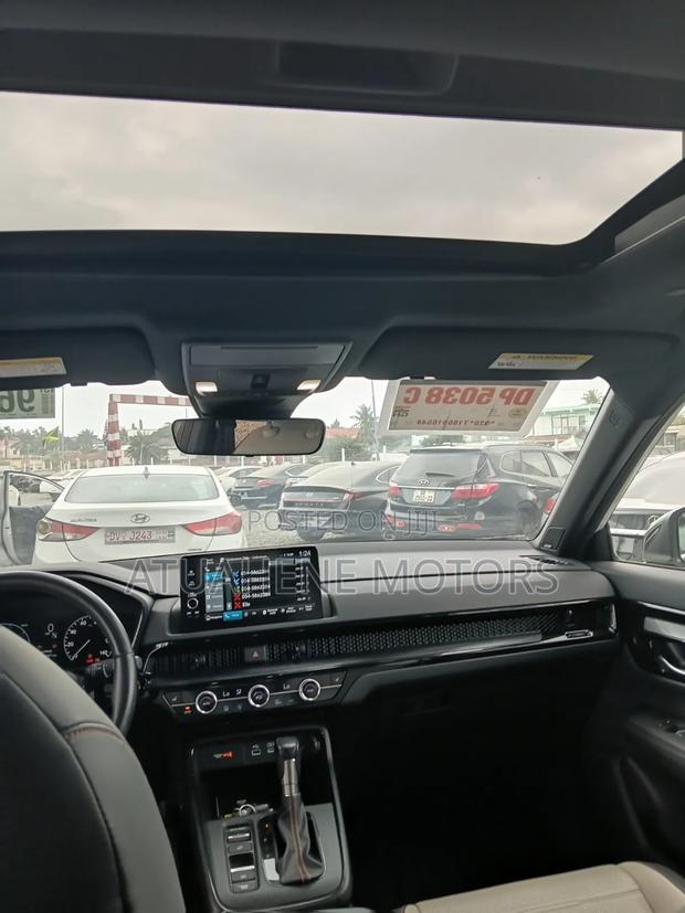 Honda CR-V 2023 White