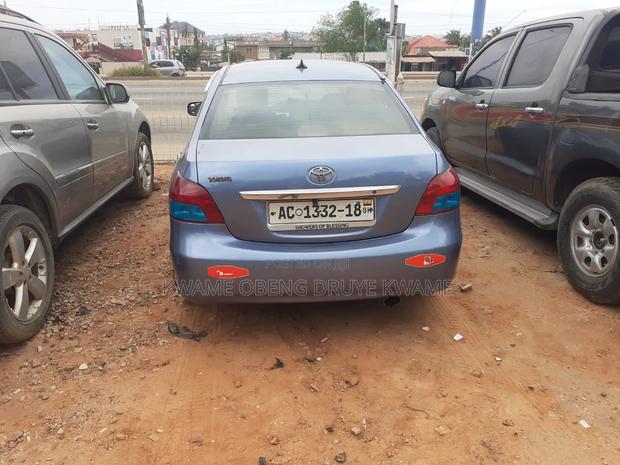 Toyota Yaris 2010 Blue