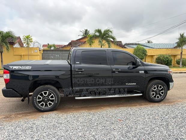 Toyota Tundra 2020 Gray
