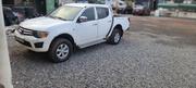 Mitsubishi L200 2013 White for sale