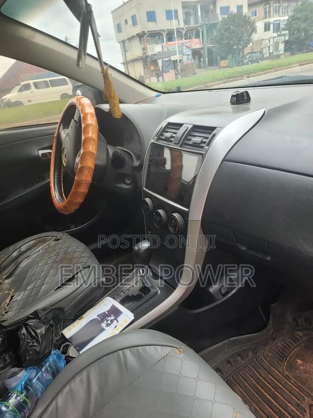 Toyota Corolla 2009 White