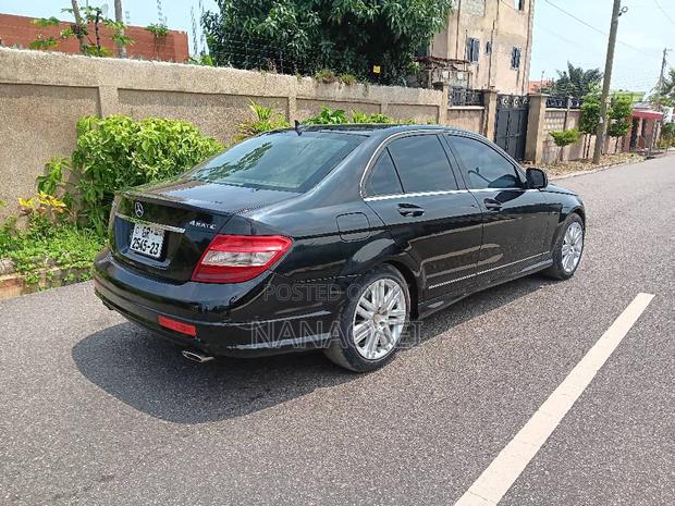 Mercedes-Benz C300 Sport 4Matic Sedan AWD (3.0L 6cyl 7A) 2010 Black