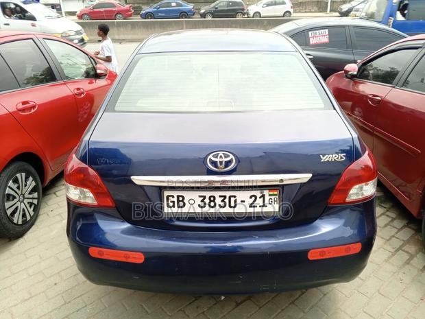 Toyota Yaris 2010 Blue