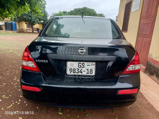 Nissan Versa 2008 Black