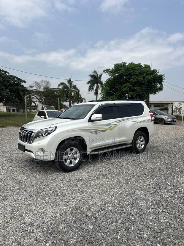 Toyota Land Cruiser Prado 4.0 Petrol GX-L 2017 White
