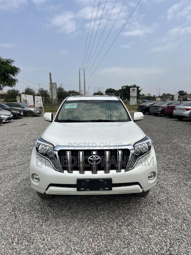 Toyota Land Cruiser Prado 4.0 Petrol GX-L 2017 White