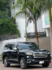 Toyota Land Cruiser LC300 2025 Black for sale