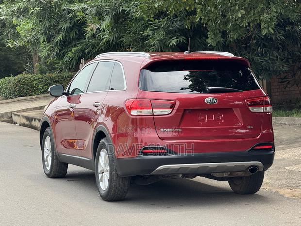 Kia Sorento 4dr SUV 2016 Red