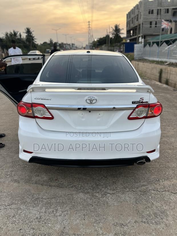 Toyota Corolla S 4dr Sedan (1.8L 4cyl 4A) 2013 White