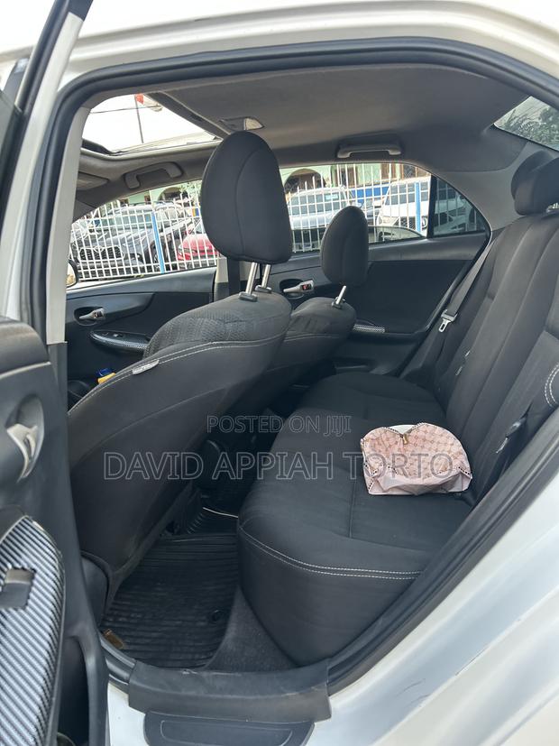 Toyota Corolla S 4dr Sedan (1.8L 4cyl 4A) 2013 White