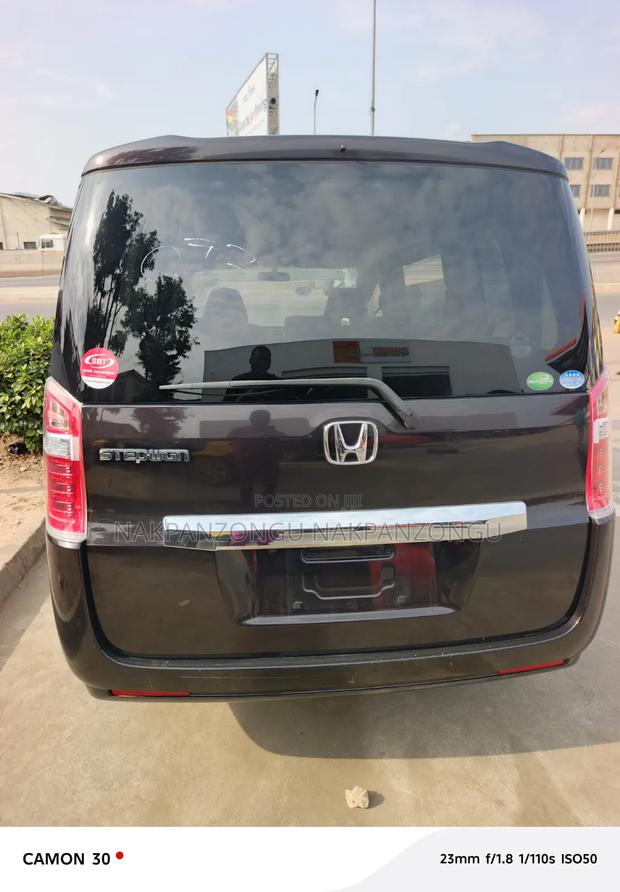 Honda Stepwgn 2012 Brown