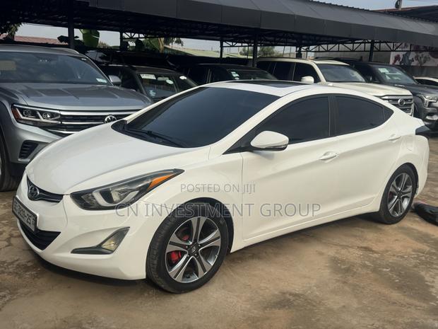 Hyundai Elantra Limited 4dr Sedan (1.8L 4cyl 6A) 2015 White