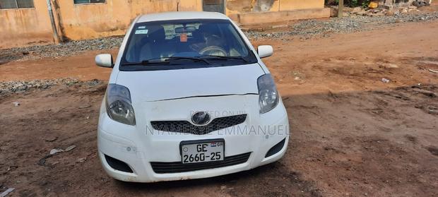 Toyota Vitz 1.0 FWD 5dr 2014 White
