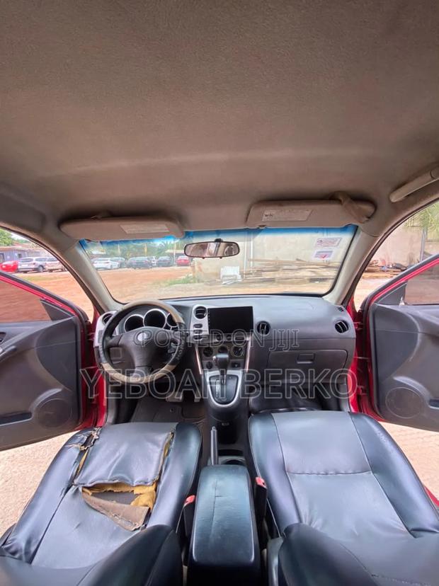 Pontiac Vibe 2006 Red
