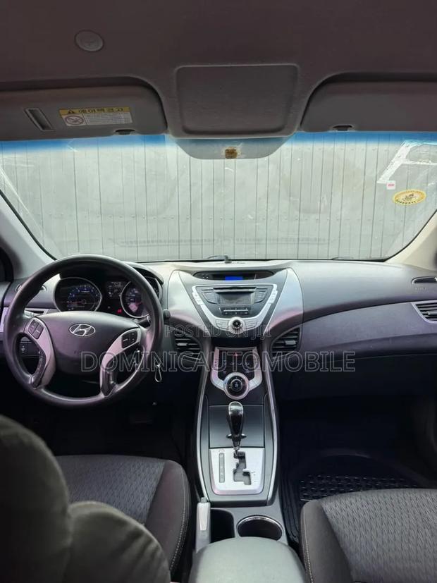 Hyundai Avante 2012 Black