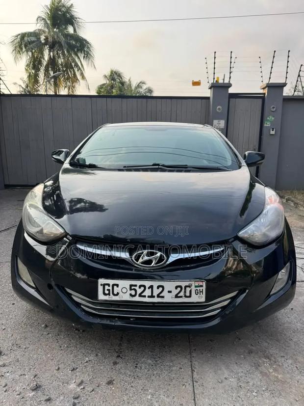 Hyundai Avante 2012 Black
