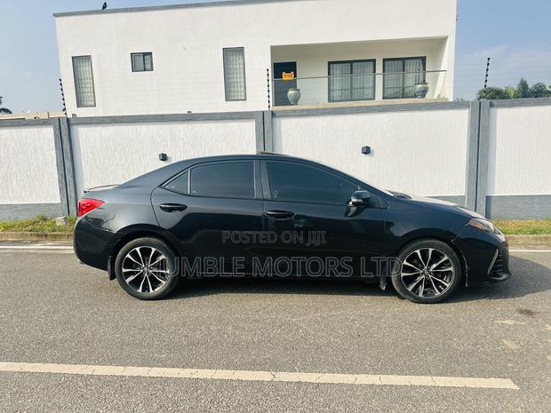 Toyota Corolla 2019 Black