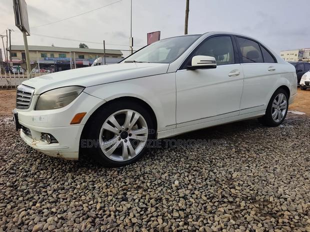 Mercedes-Benz C300 2011 White