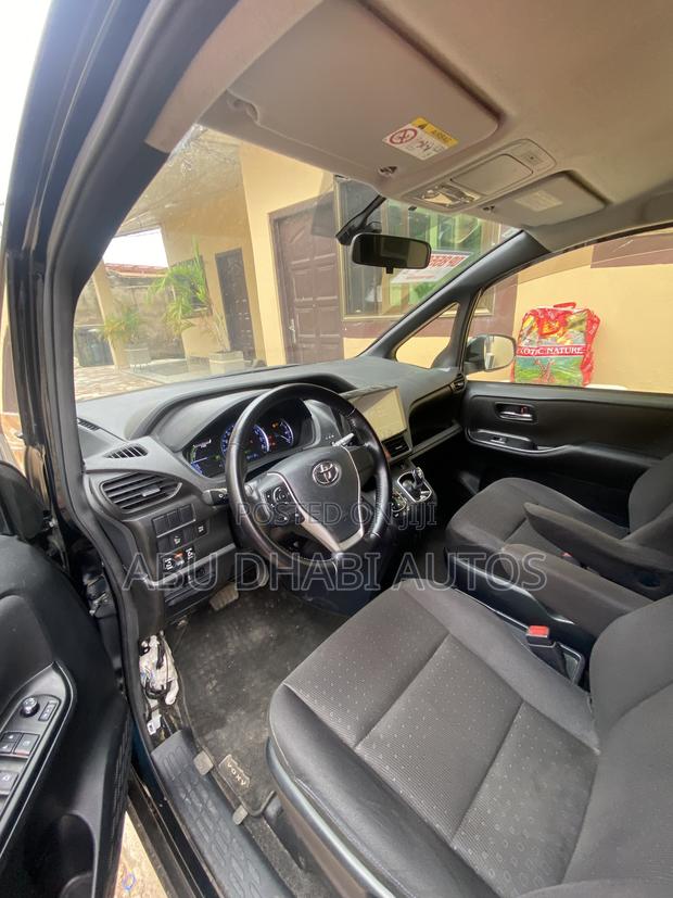 Toyota Voxy 2015 Black