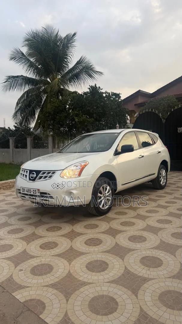 Nissan Rogue 2011 White