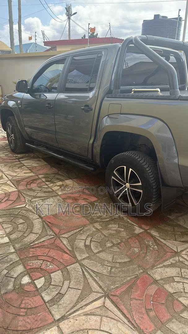 Volkswagen Amarok 2015 Gray