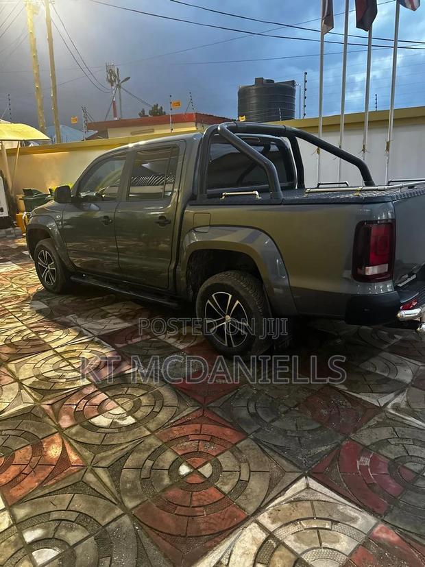 Volkswagen Amarok 2015 Gray