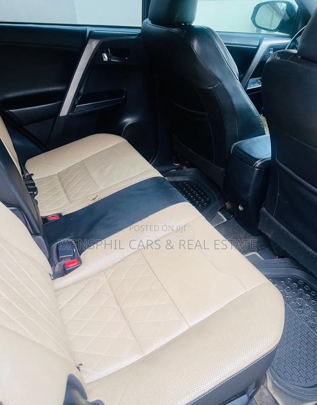 Toyota RAV4 2017