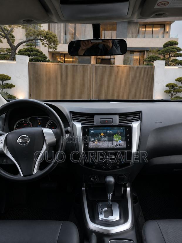 Nissan Navara 2021 Black