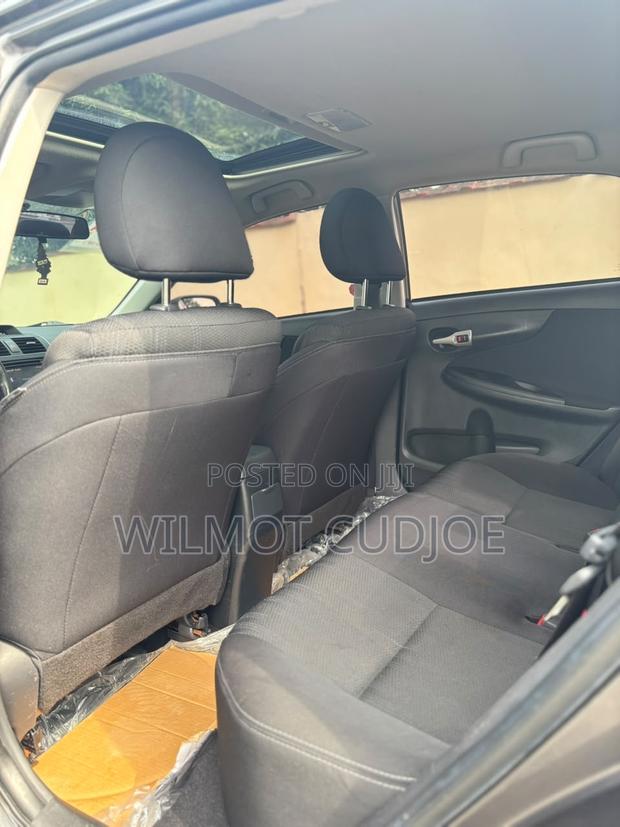 Toyota Corolla S 4dr Sedan (1.8L 4cyl 4A) 2013 Gray